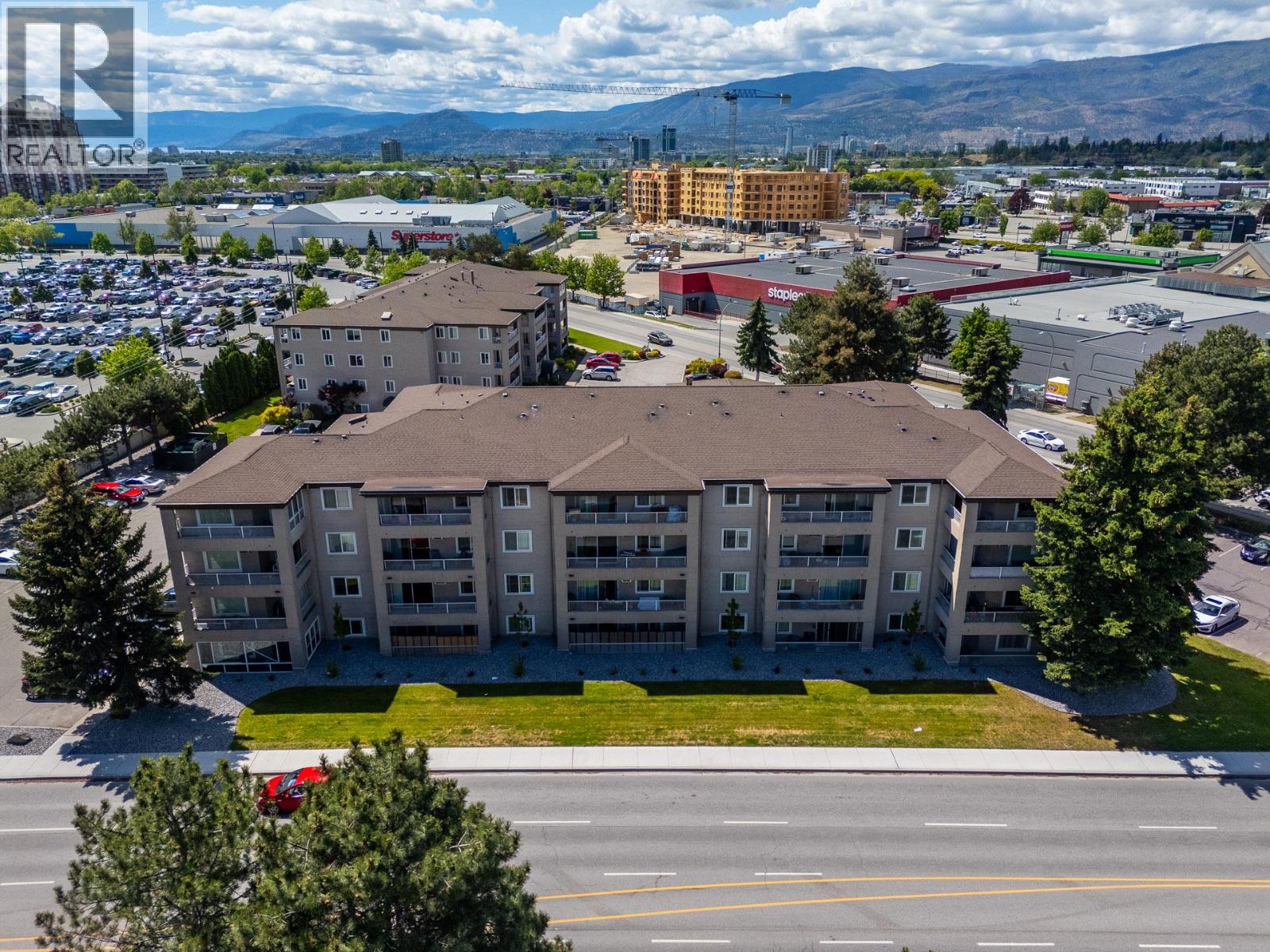 2025 Baron Road Unit# 206