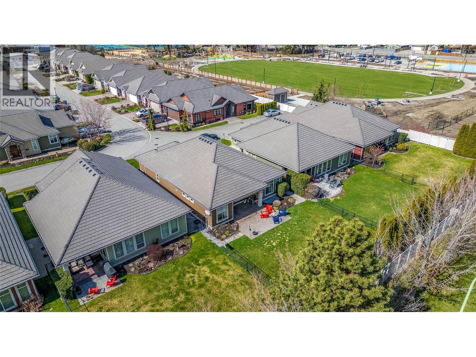4450 GORDON Drive Unit# 105