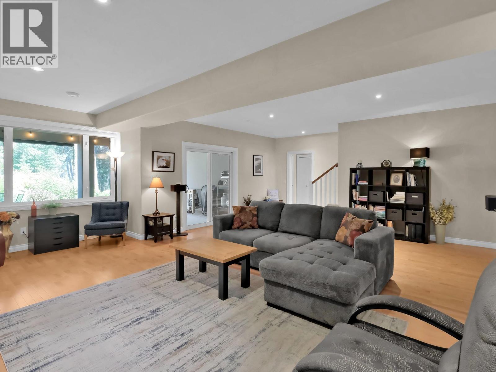 4432 Gallaghers Forest S