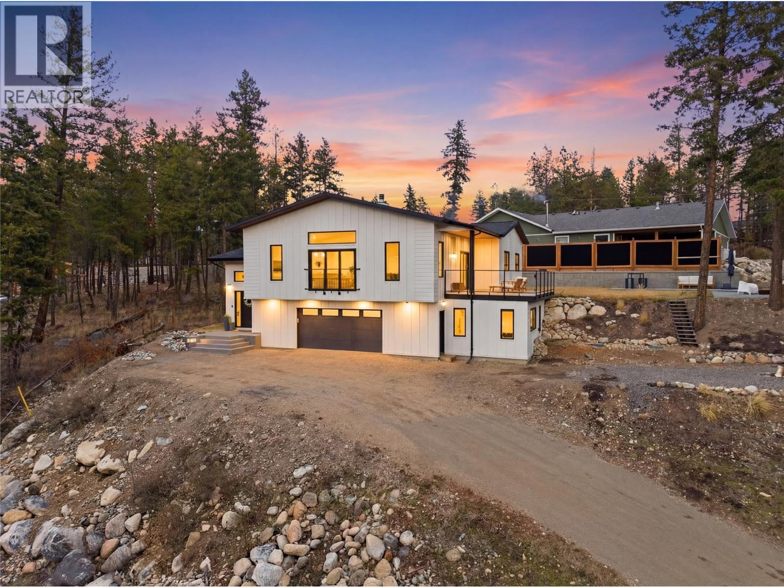 7111 Dunwaters Road