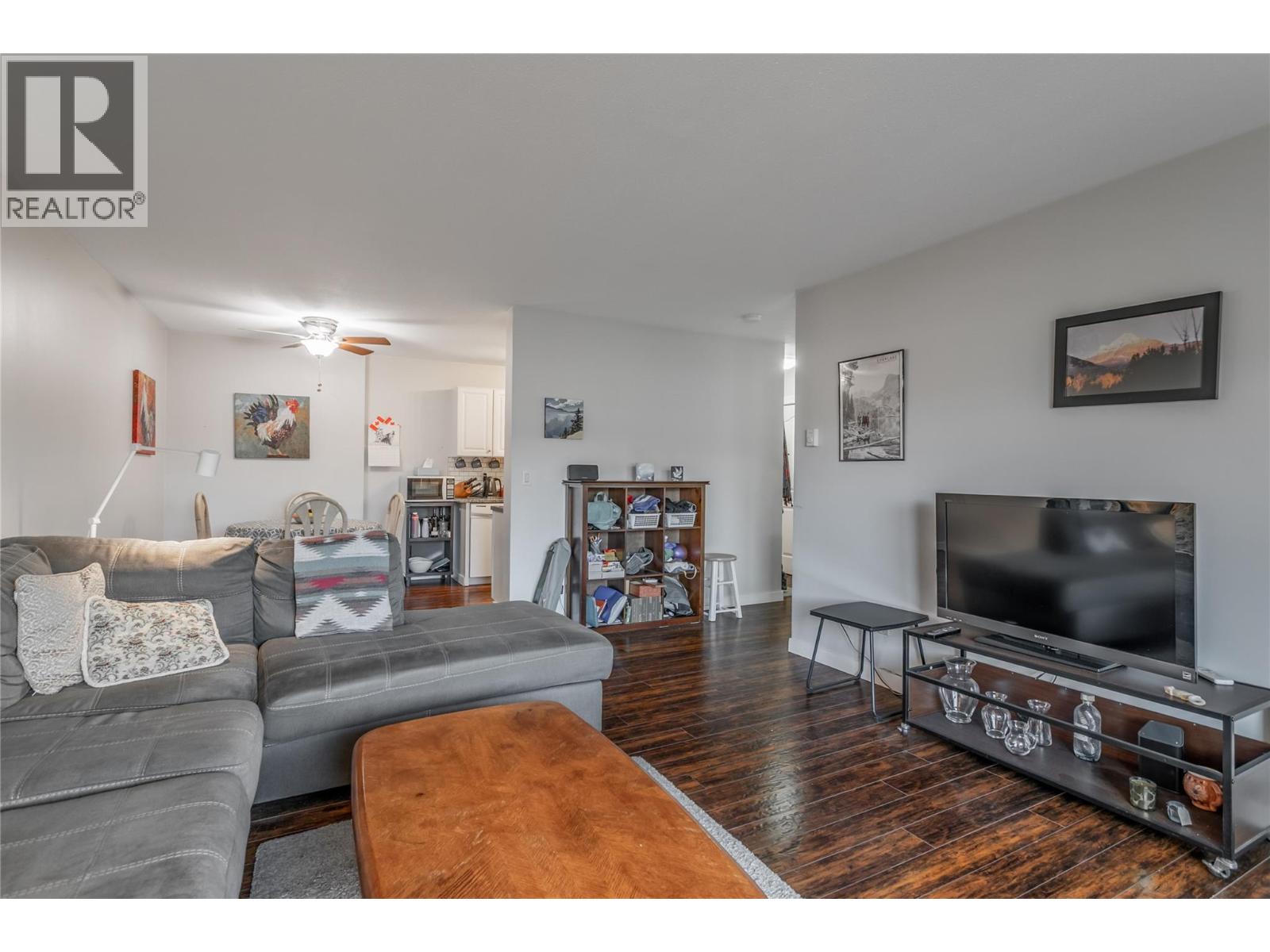 3160 De Montreuil Court Unit# 411