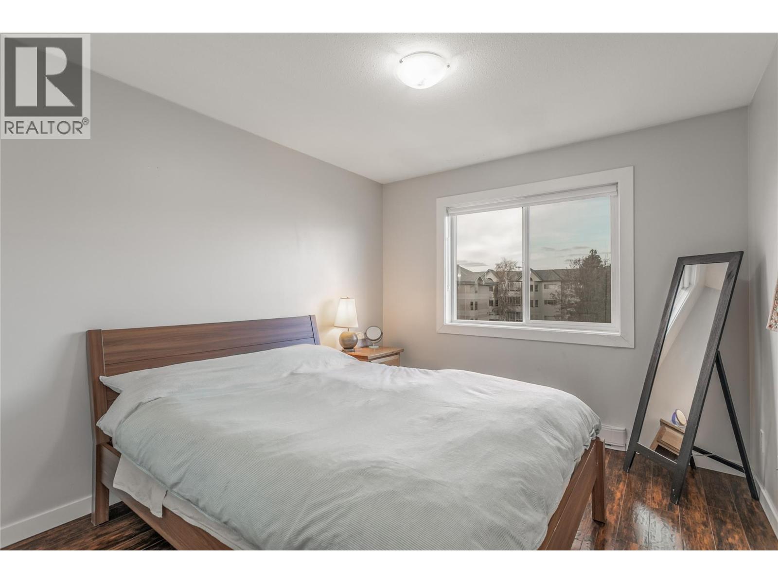 3160 De Montreuil Court Unit# 411