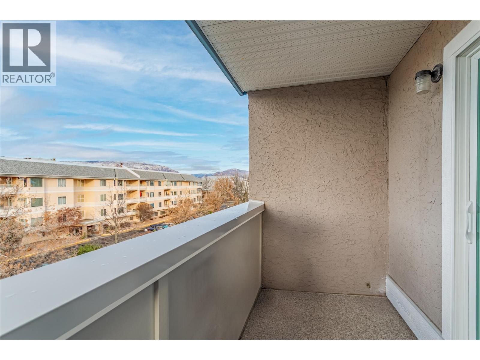 3160 De Montreuil Court Unit# 411