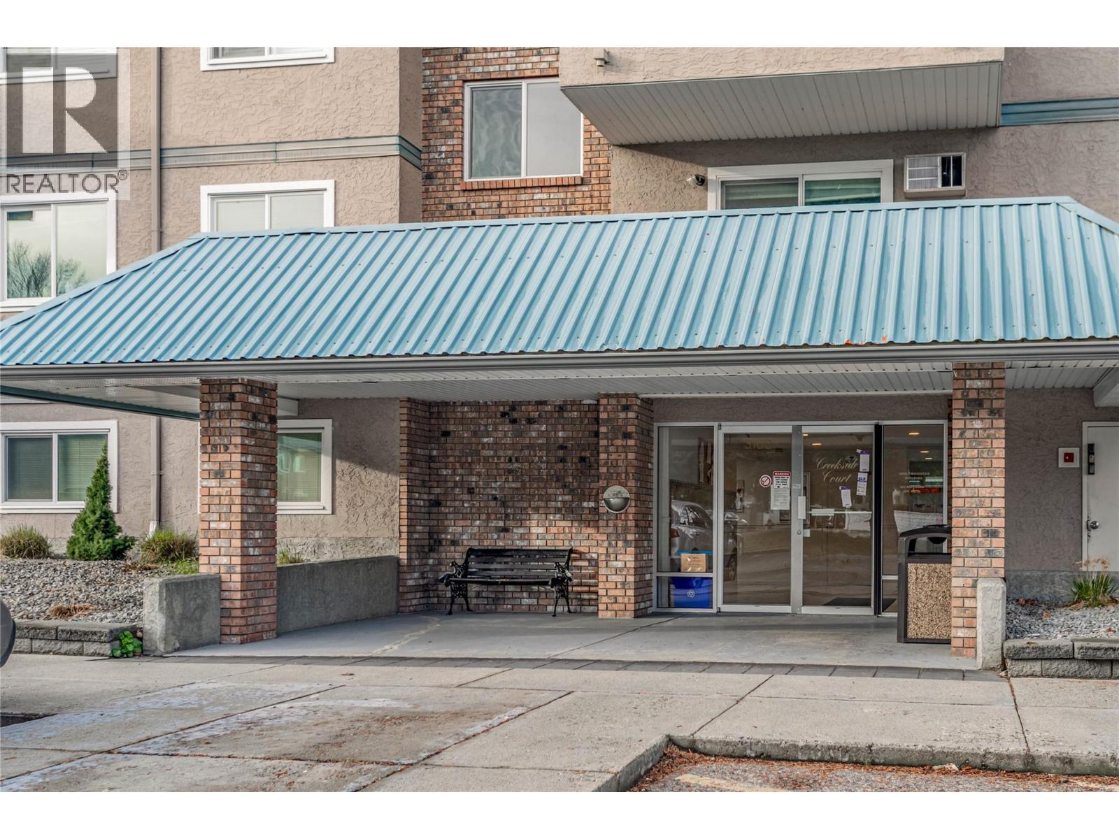 3160 De Montreuil Court Unit# 411