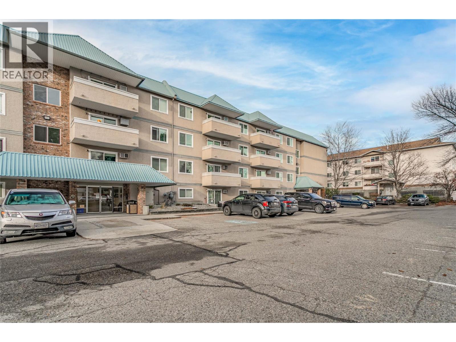 3160 De Montreuil Court Unit# 411