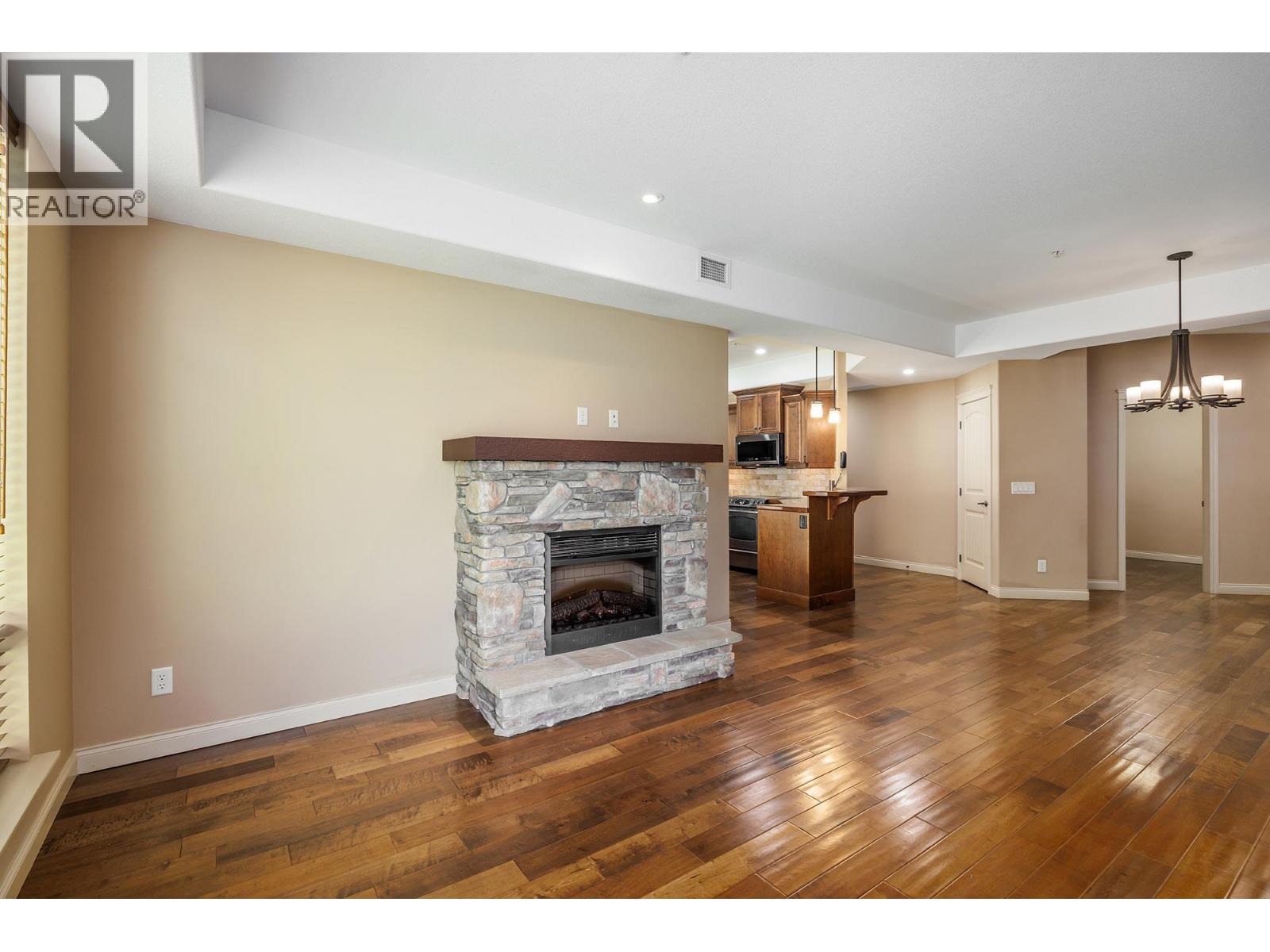 2770 Auburn Road Unit# 109