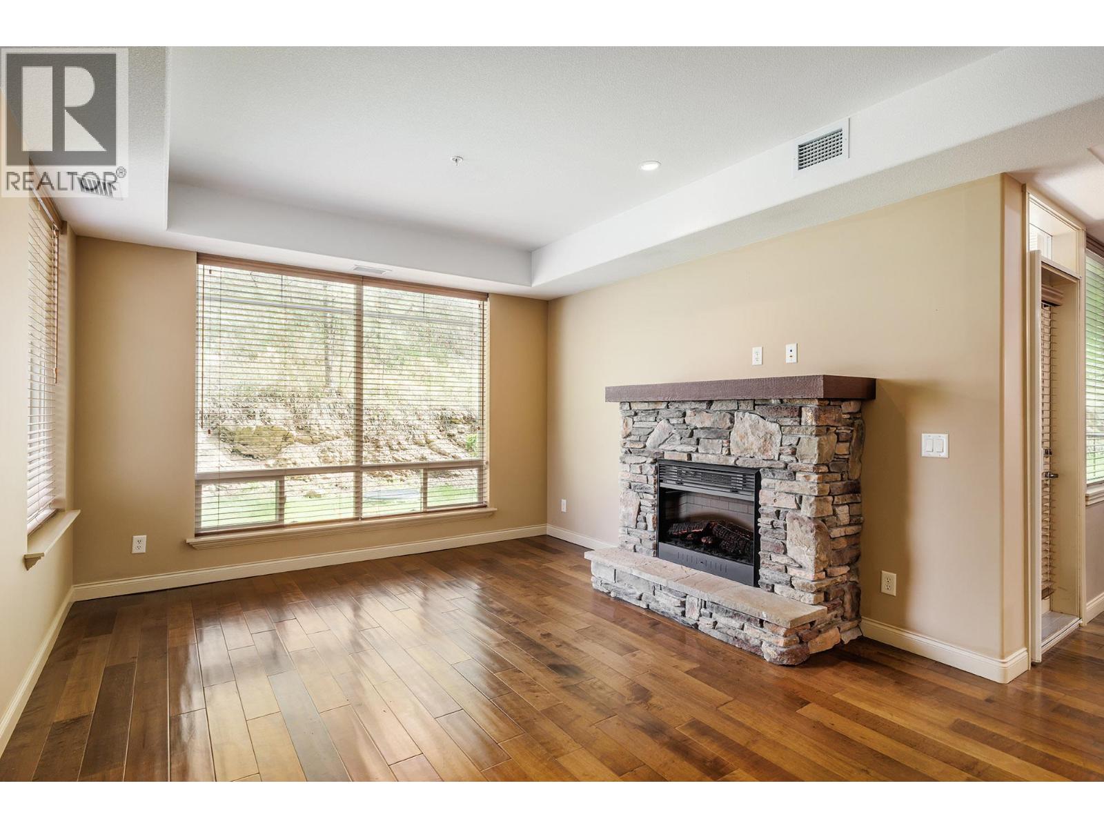 2770 Auburn Road Unit# 109