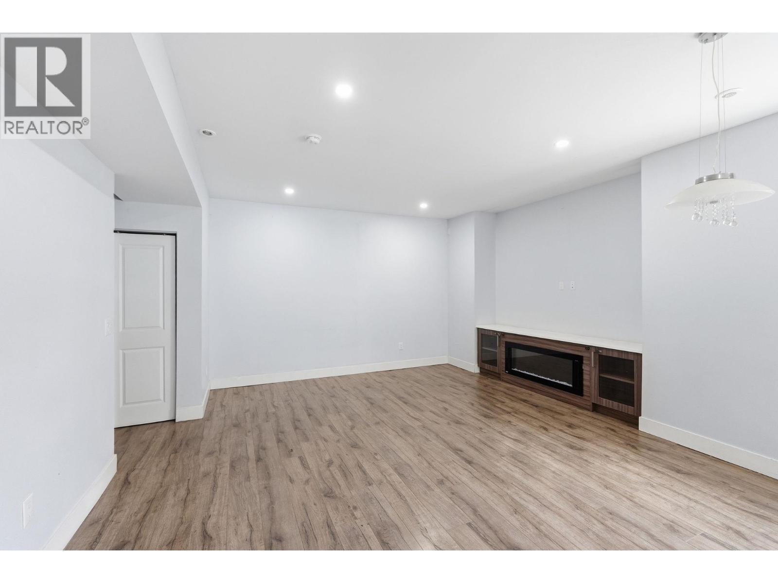 722 Coopland Crescent Unit# 1