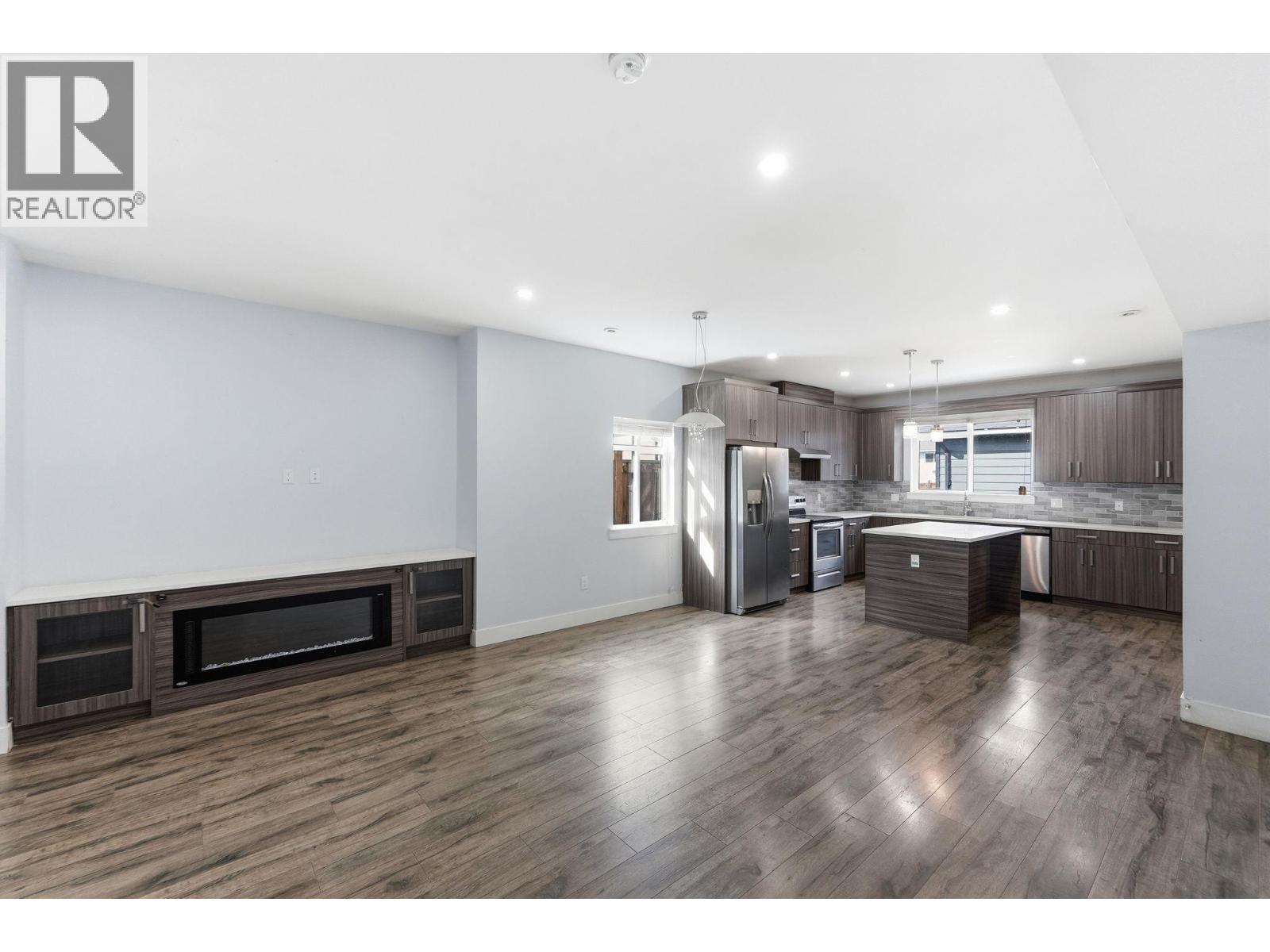 722 Coopland Crescent Unit# 1