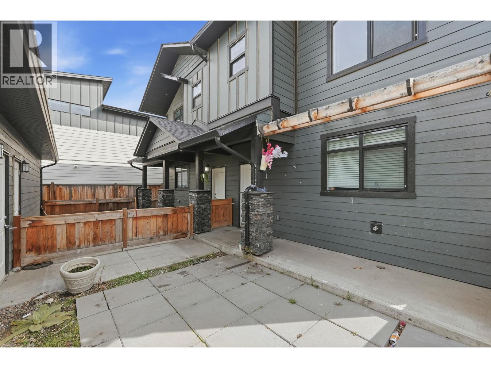 722 Coopland Crescent Unit# 1