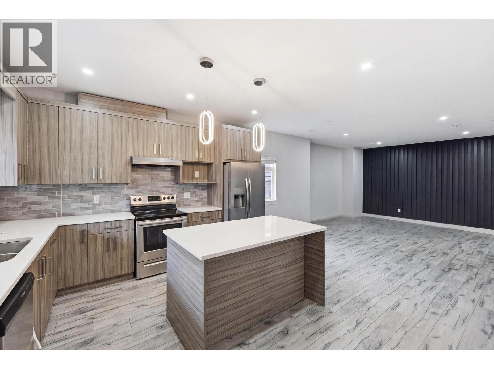 722 Coopland Crescent Unit# 2