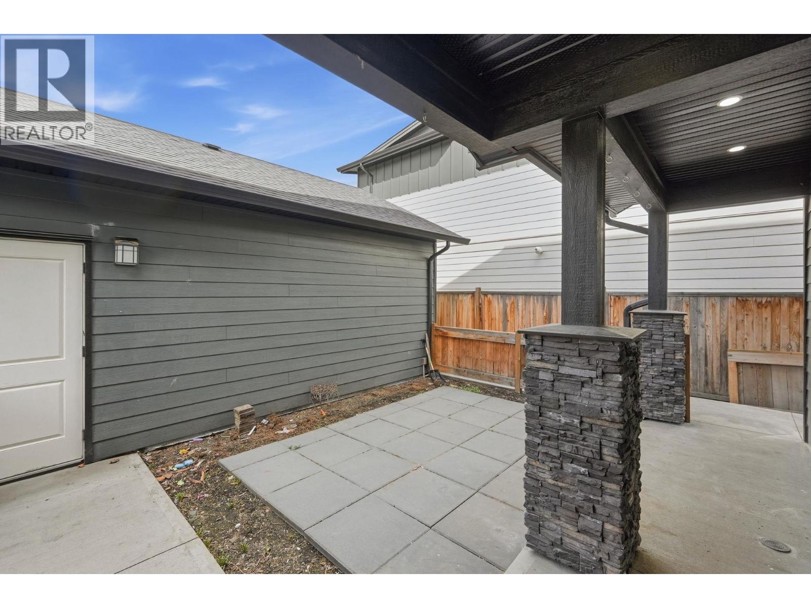 722 Coopland Crescent Unit# 2