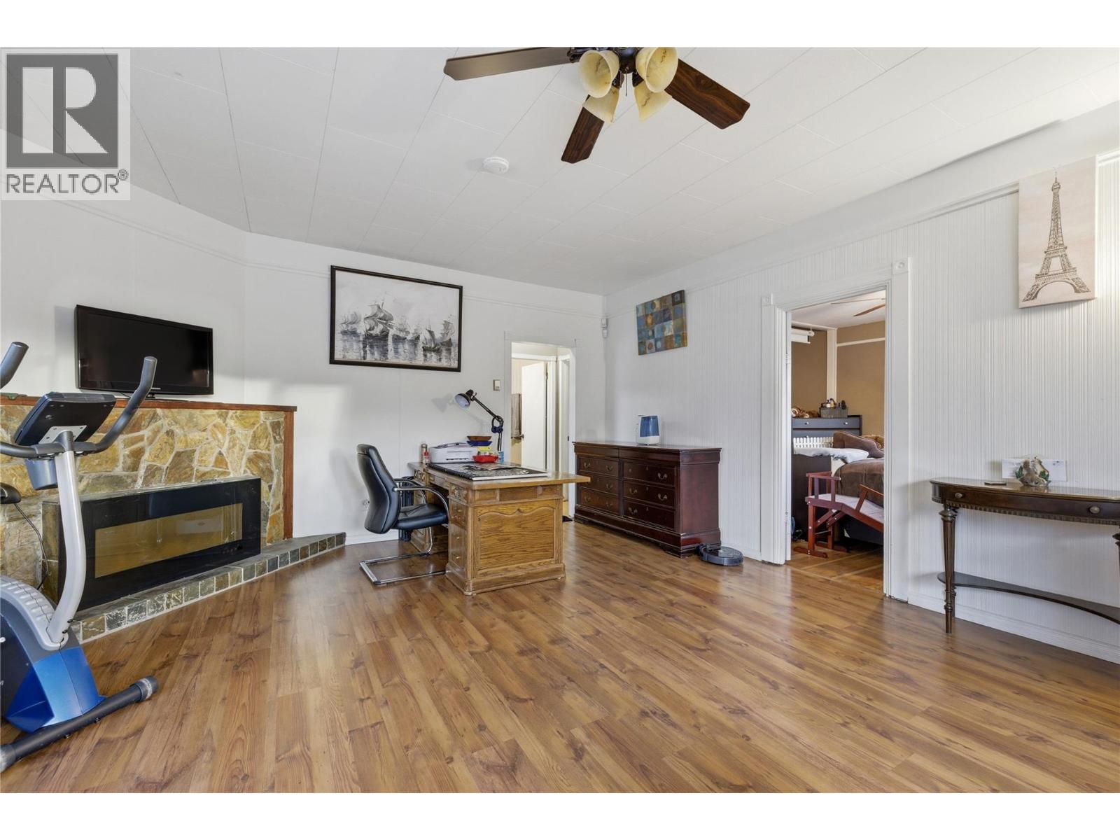 1941 Water Street
