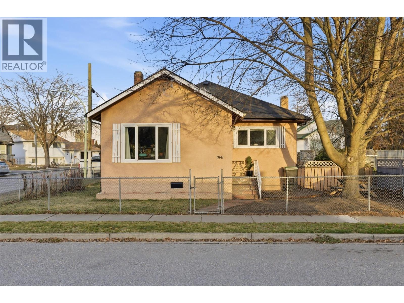 1941 Water Street