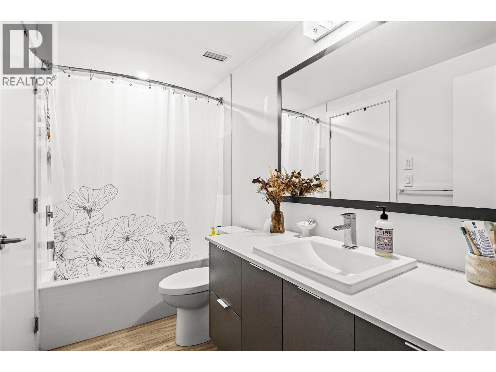 1775 Chapman Place Unit# 116