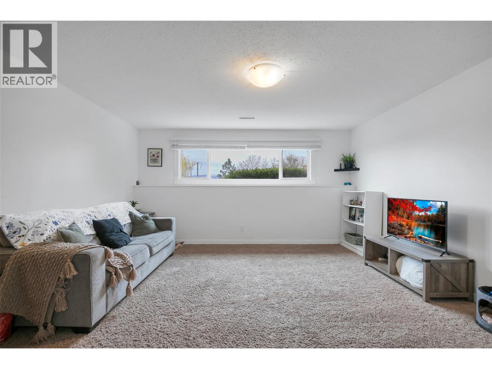 805 Camelia Road