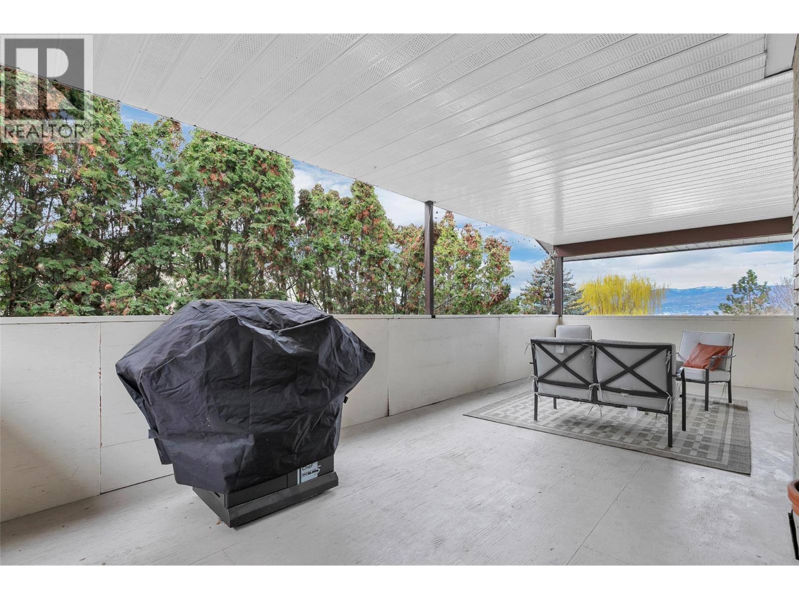 805 Camelia Road