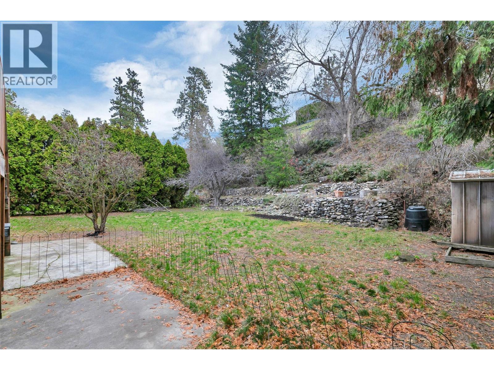805 Camelia Road