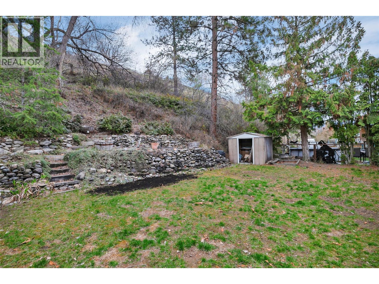 805 Camelia Road