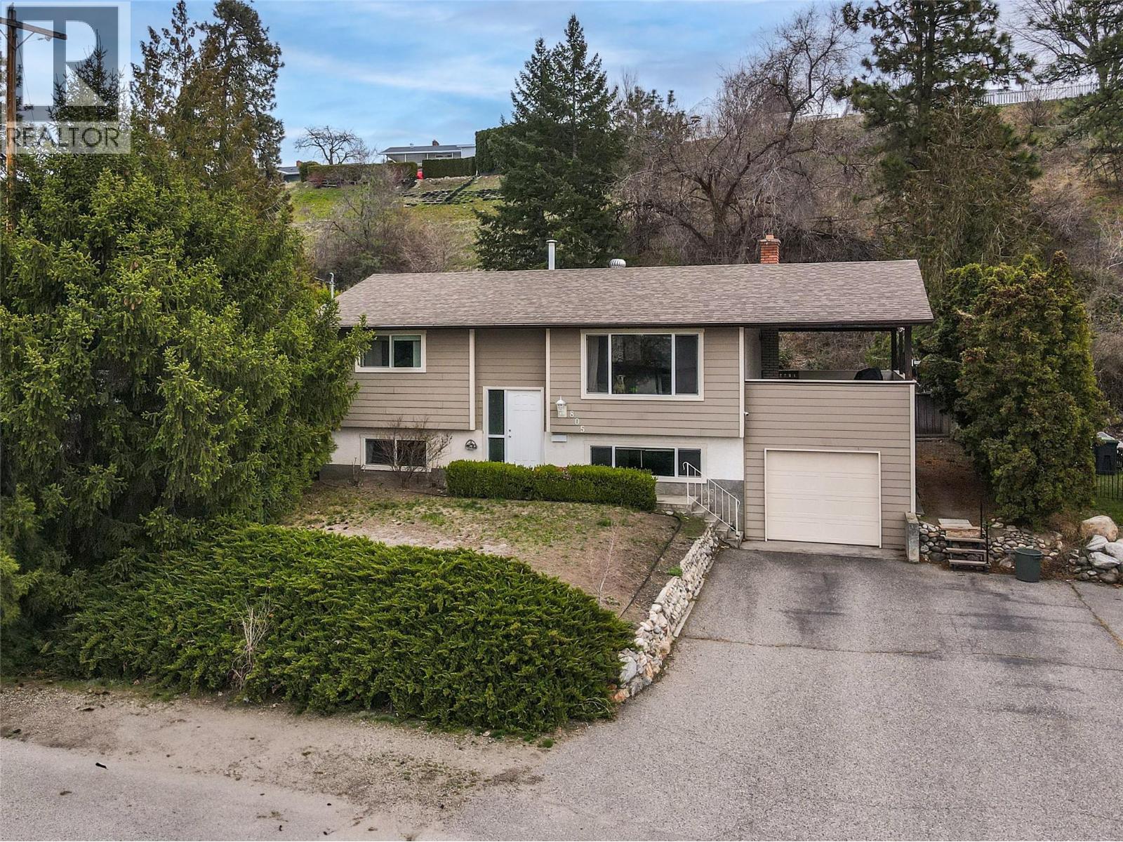 805 Camelia Road