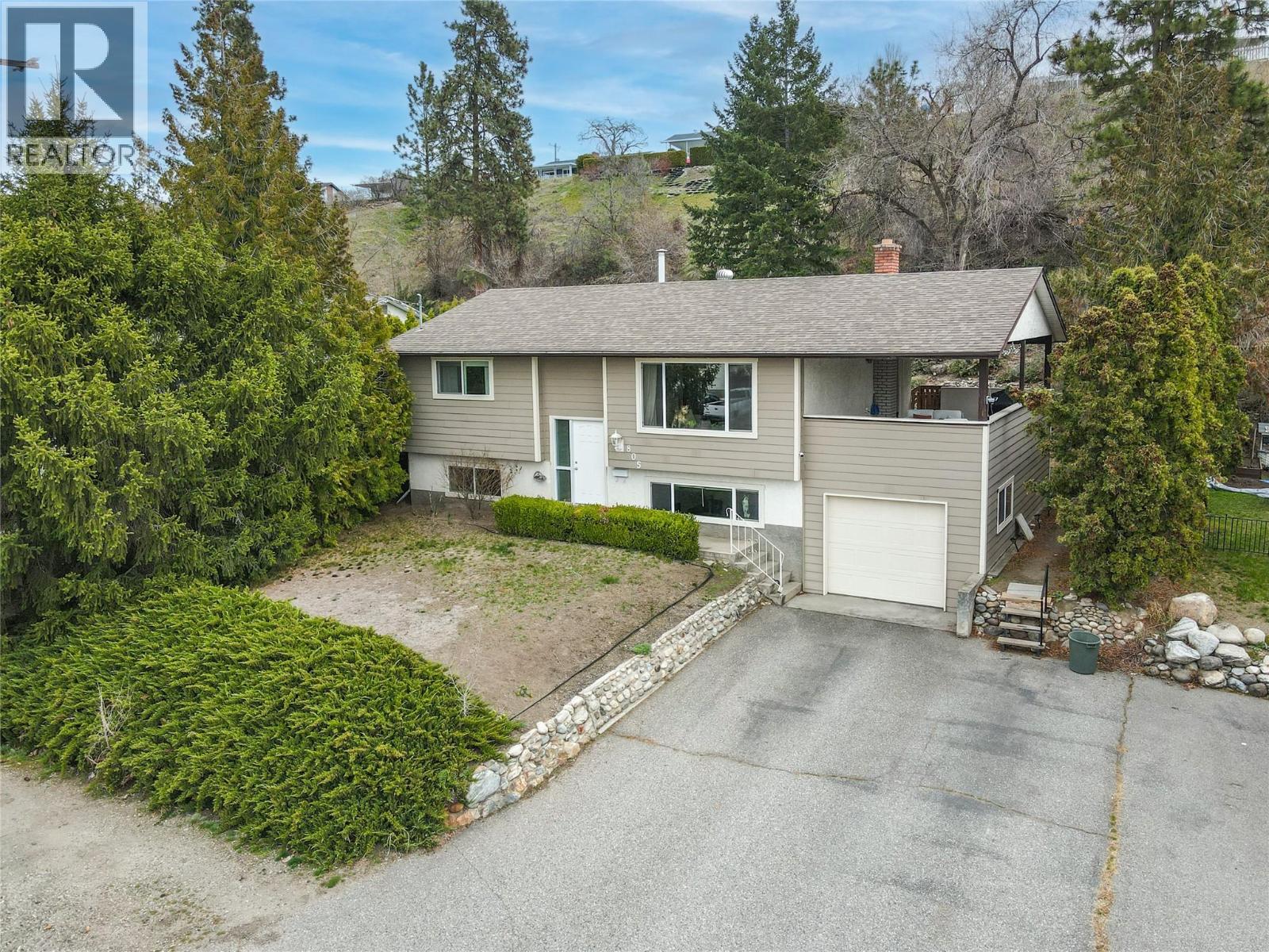 805 Camelia Road