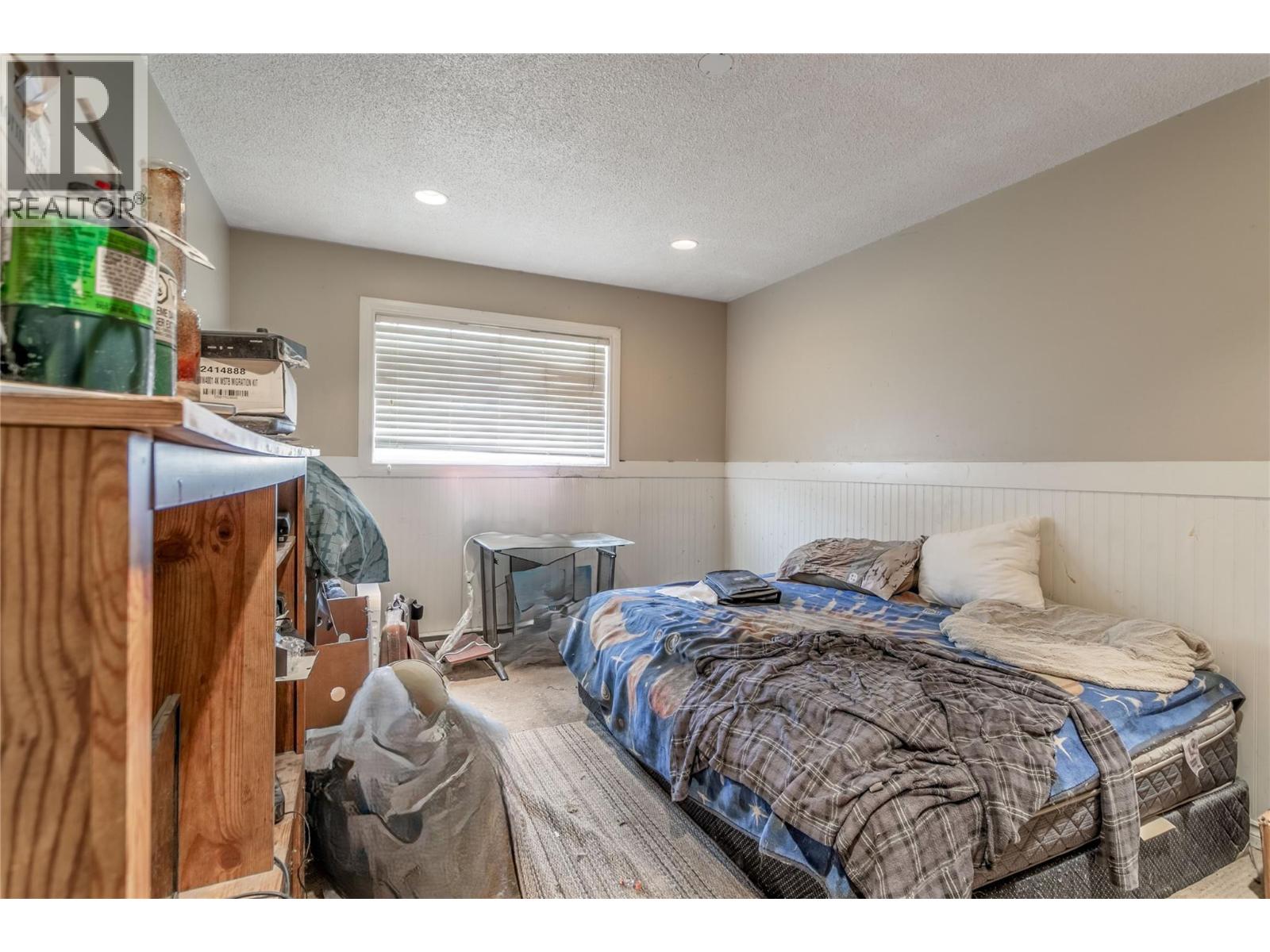 1105 Cactus Road