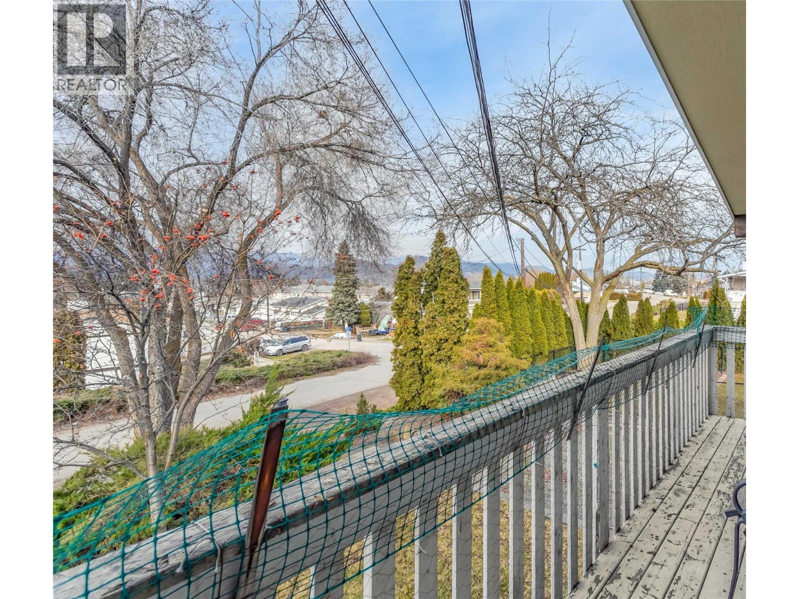 1105 Cactus Road