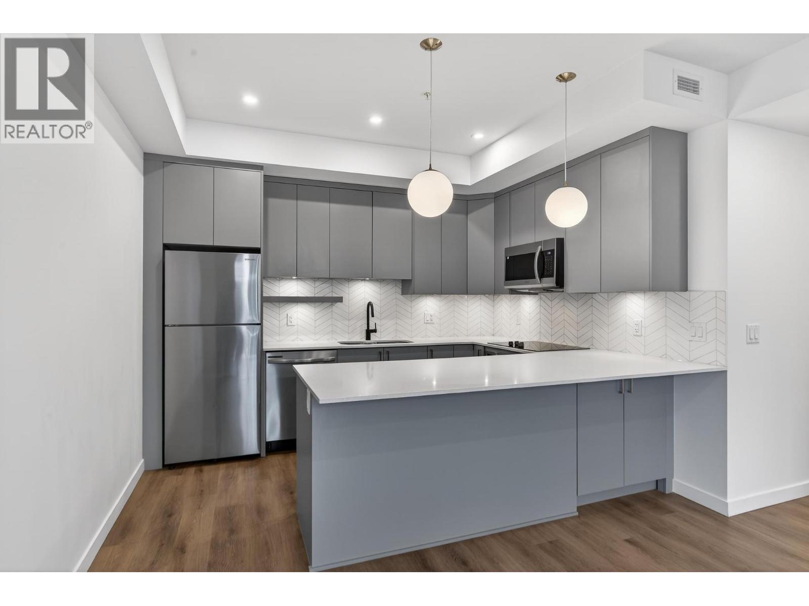 1274 Devonshire Avenue Unit# 440