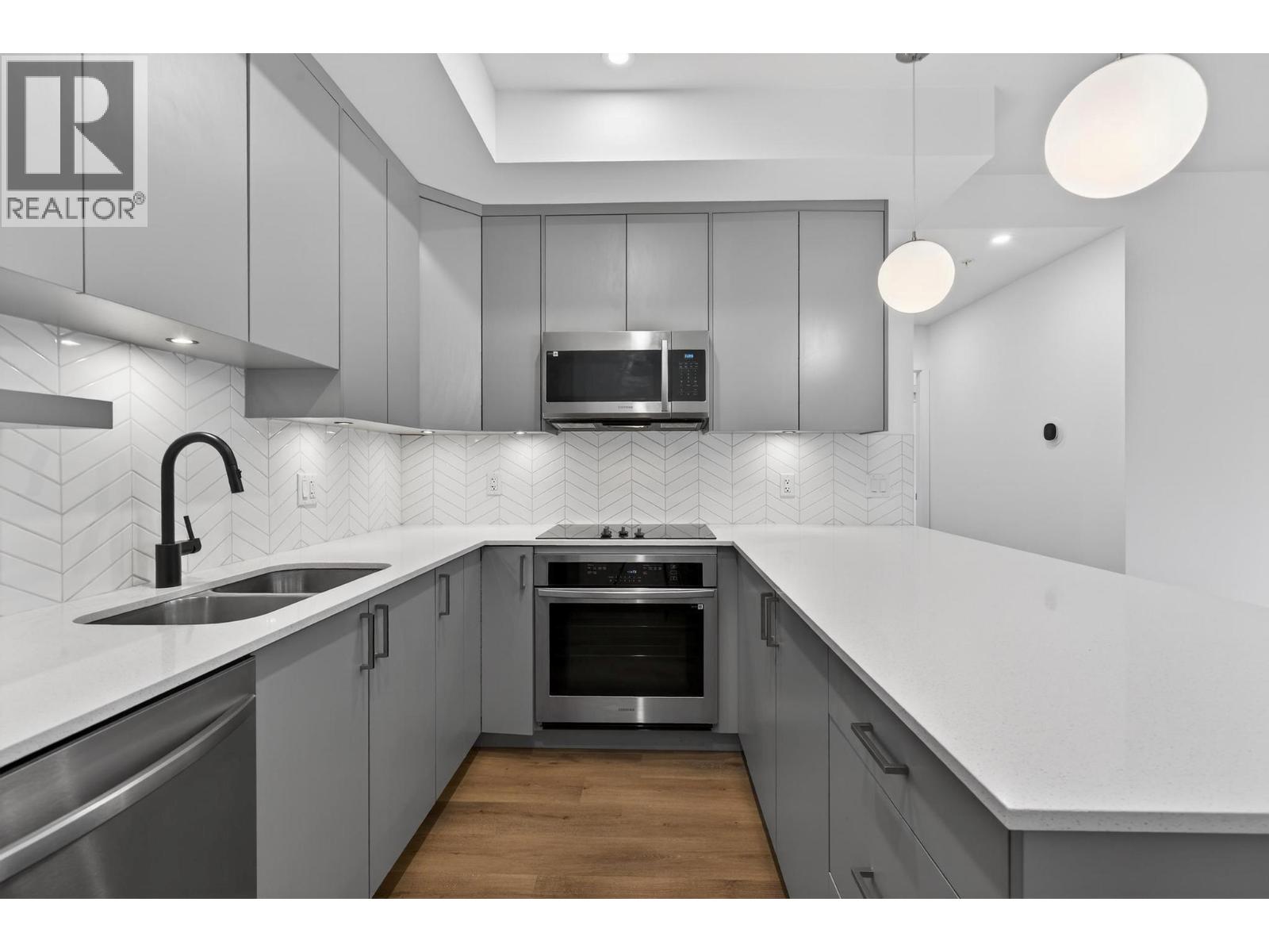 1274 Devonshire Avenue Unit# 440