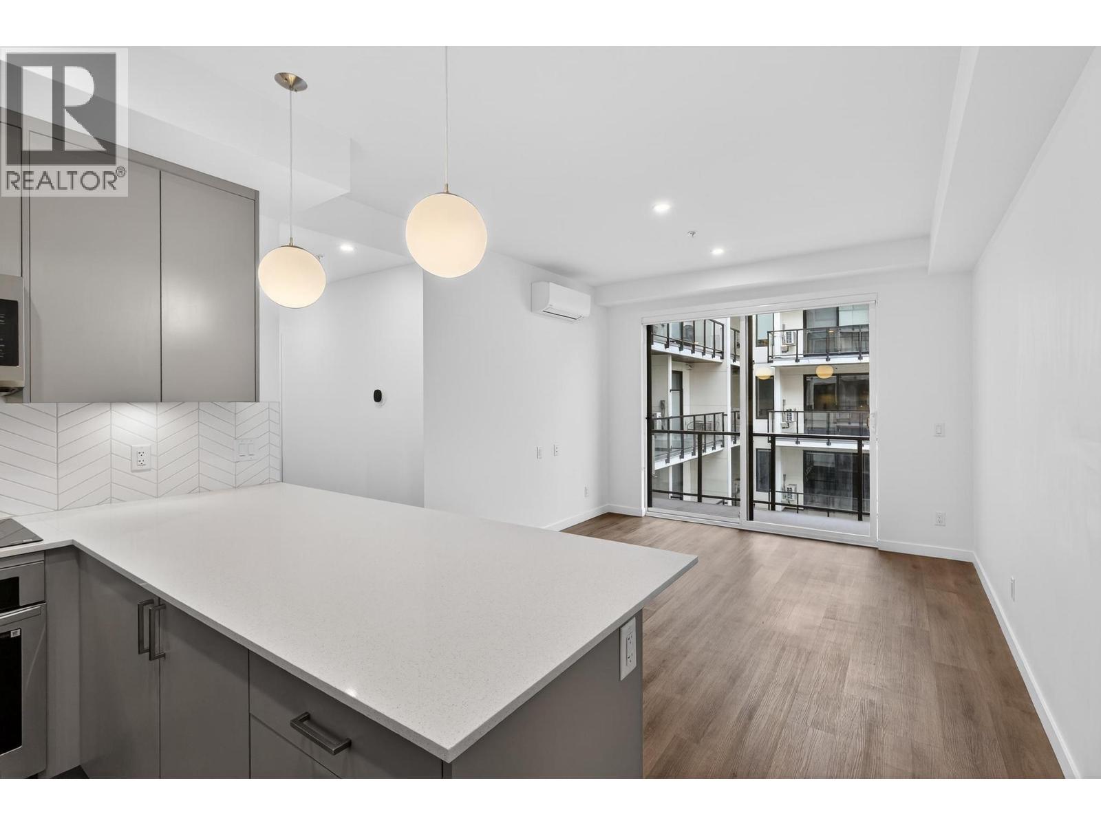 1274 Devonshire Avenue Unit# 440