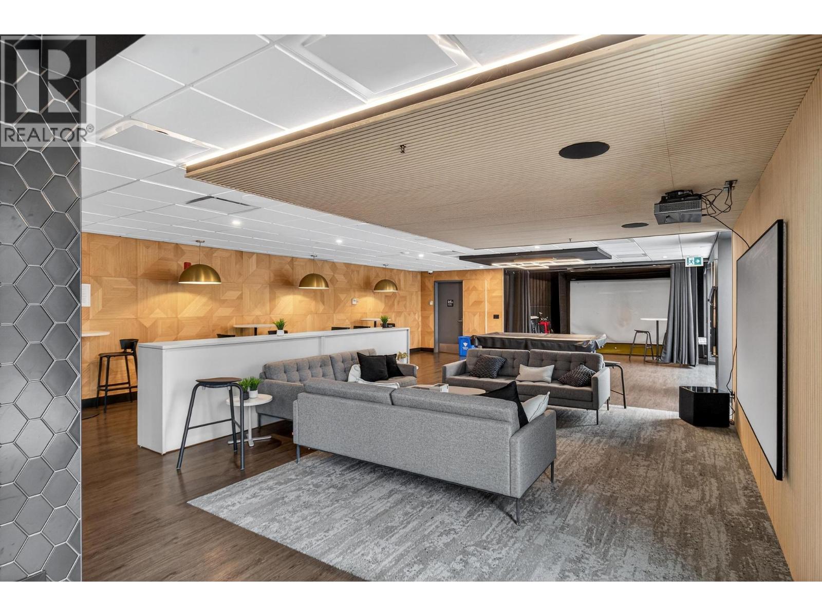 1274 Devonshire Avenue Unit# 440