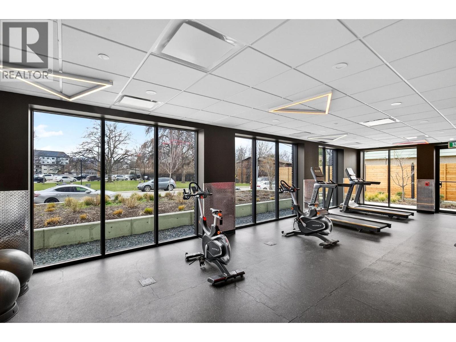 1274 Devonshire Avenue Unit# 440