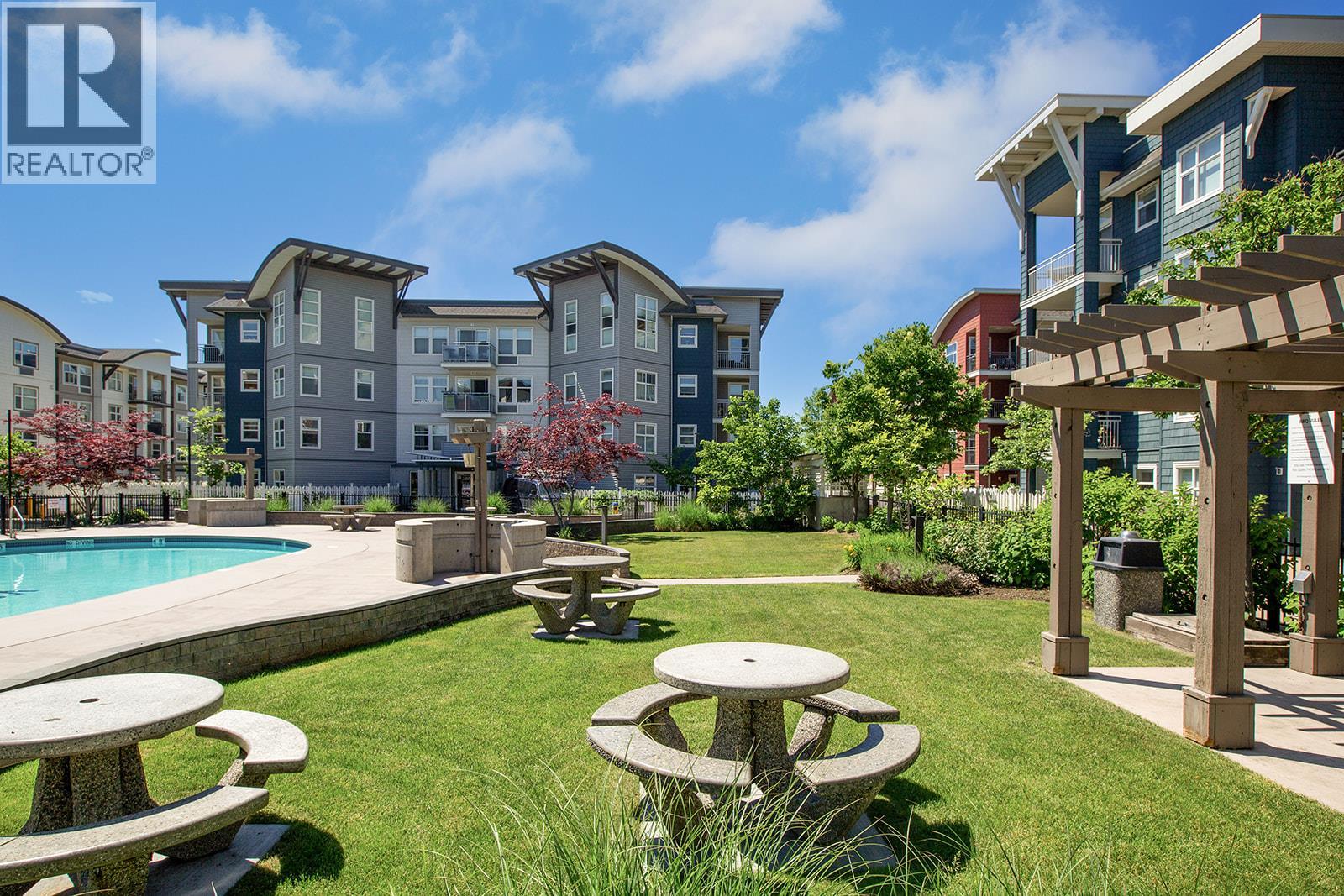 547 Yates Road Unit# 405