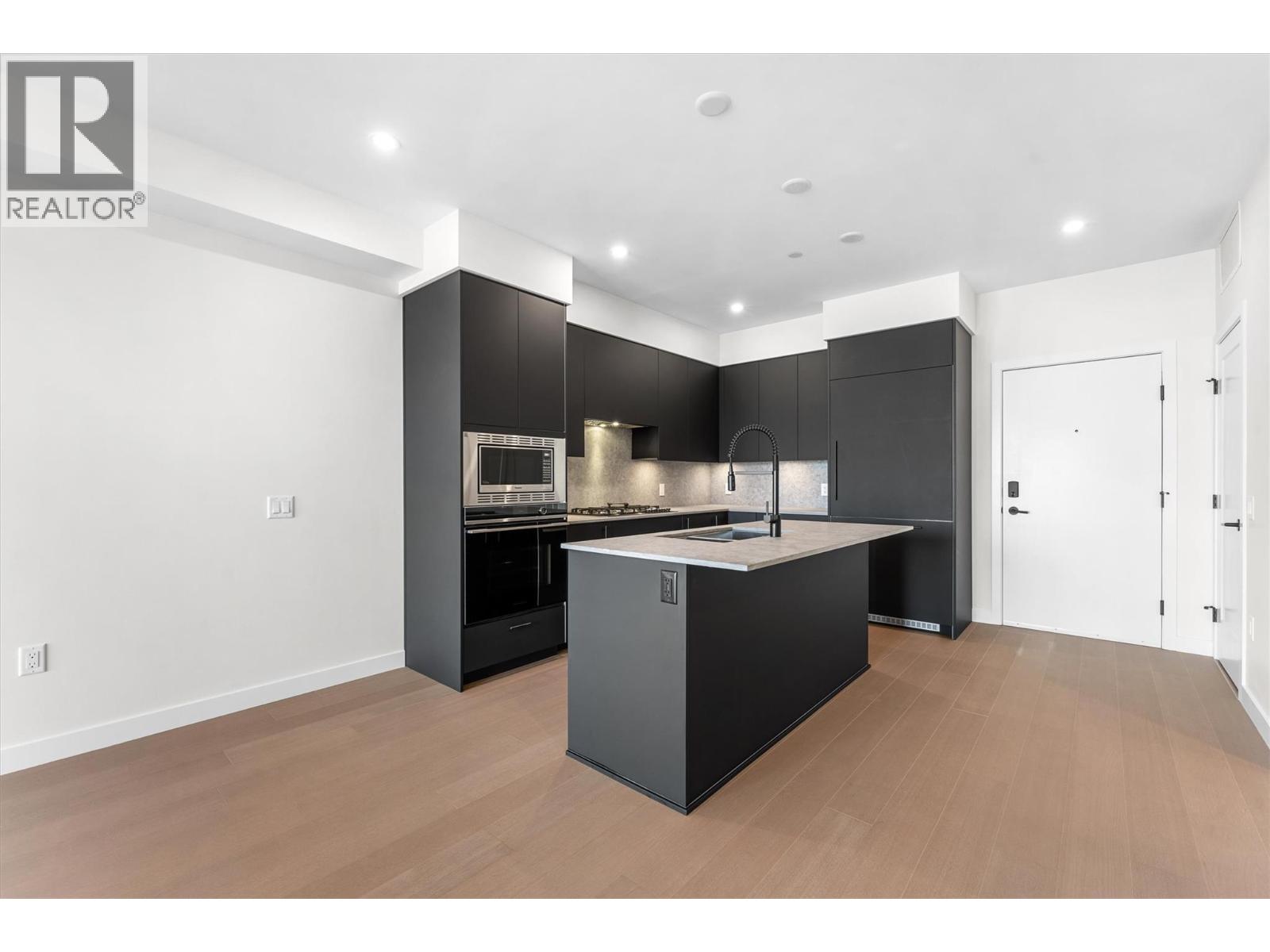 9654 Benchland Drive Unit# 407