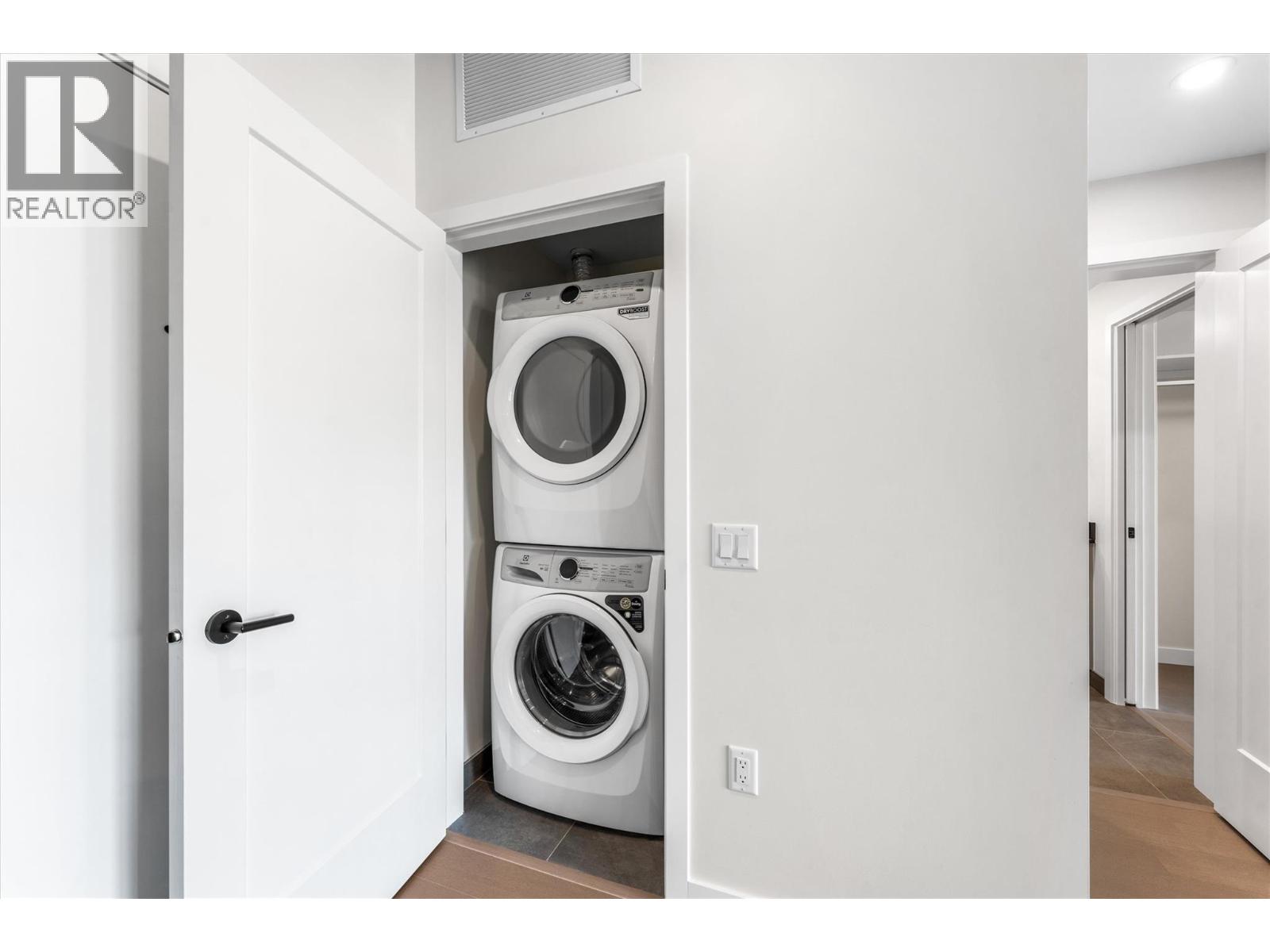 9654 Benchland Drive Unit# 407