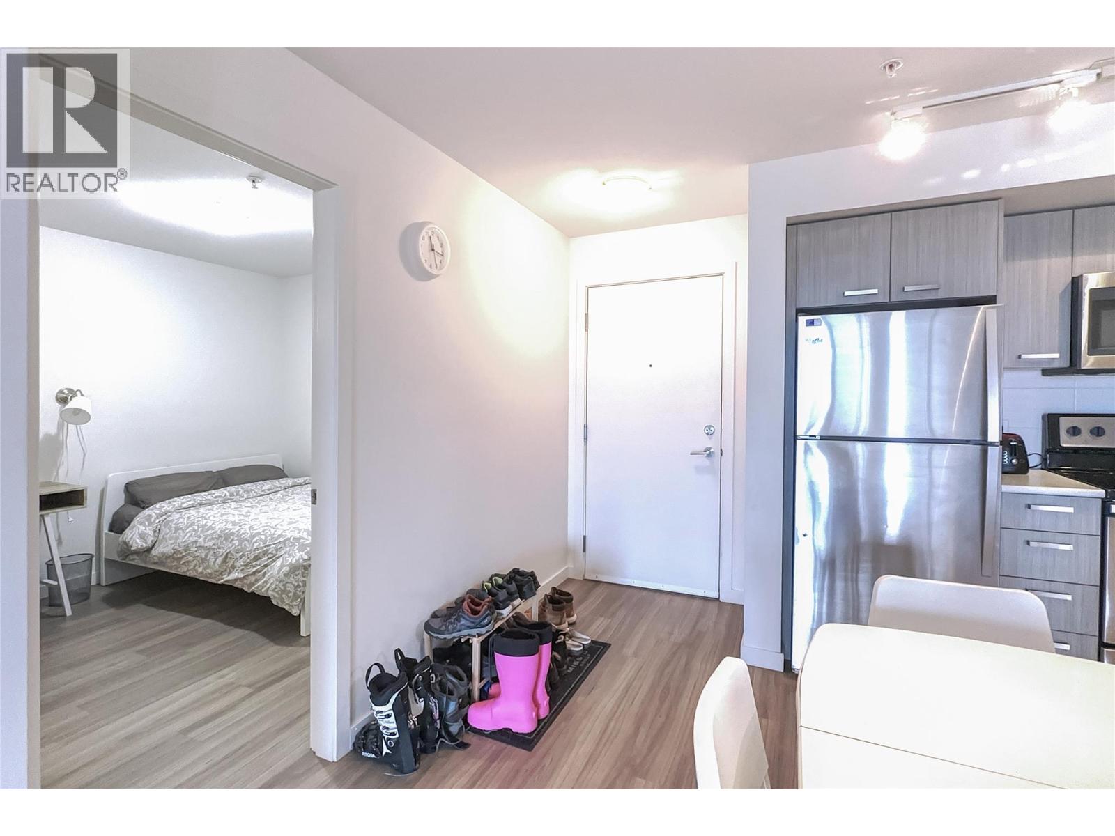 775 Academy Way Unit# 218
