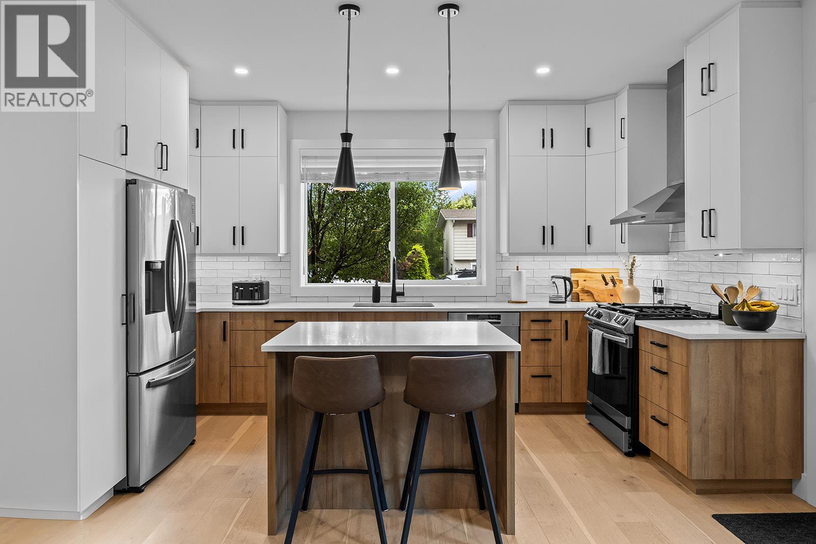 887 Morrison Avenue Unit# 4