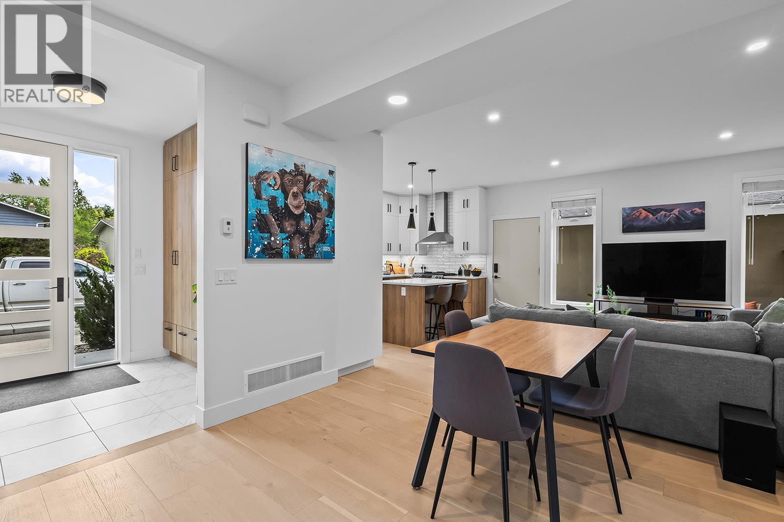 887 Morrison Avenue Unit# 4