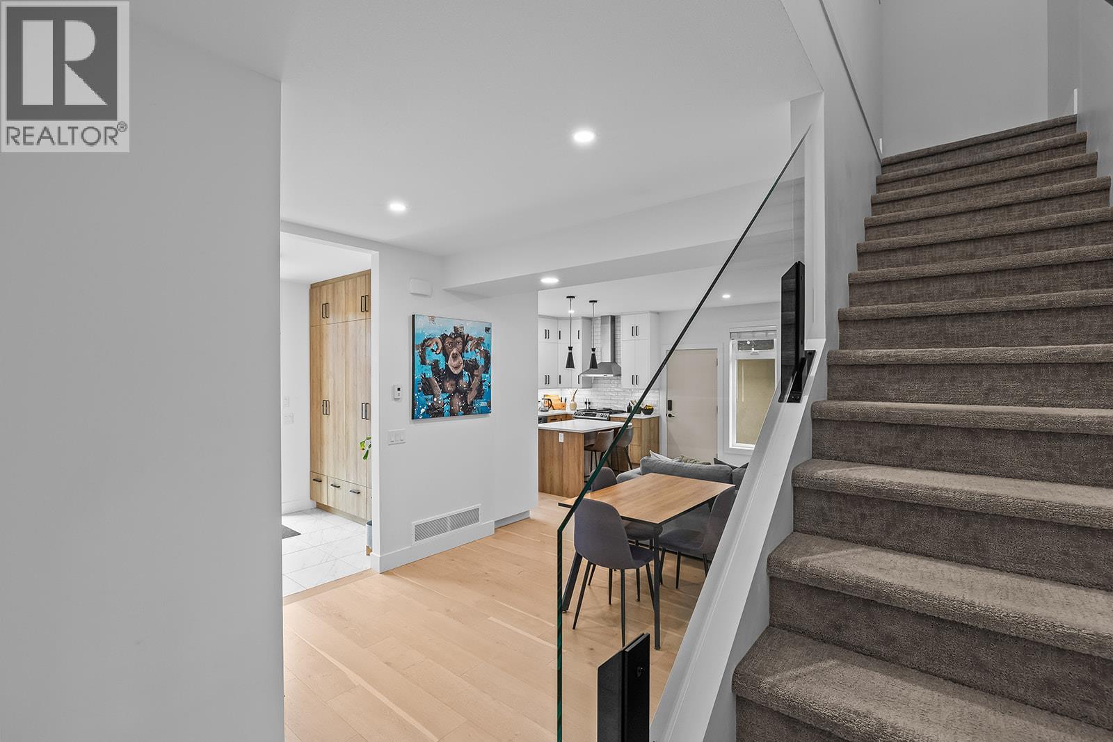 887 Morrison Avenue Unit# 4