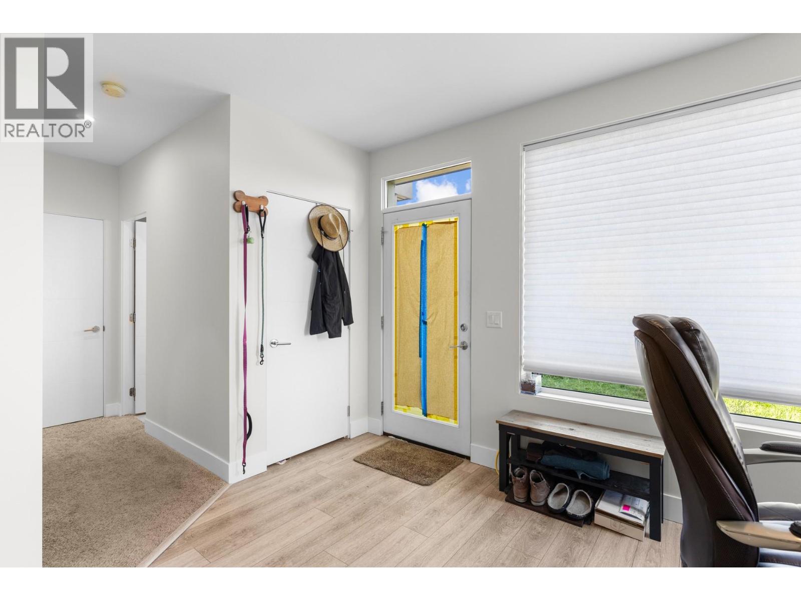 1341 Sladen Crescent