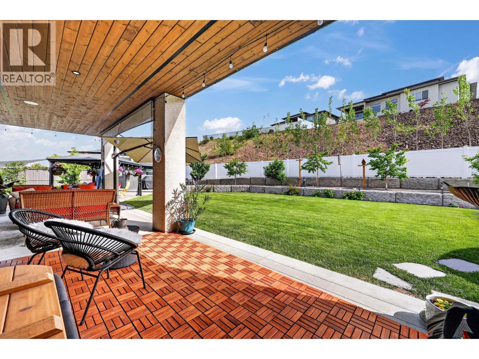2759 Canyon Crest Drive