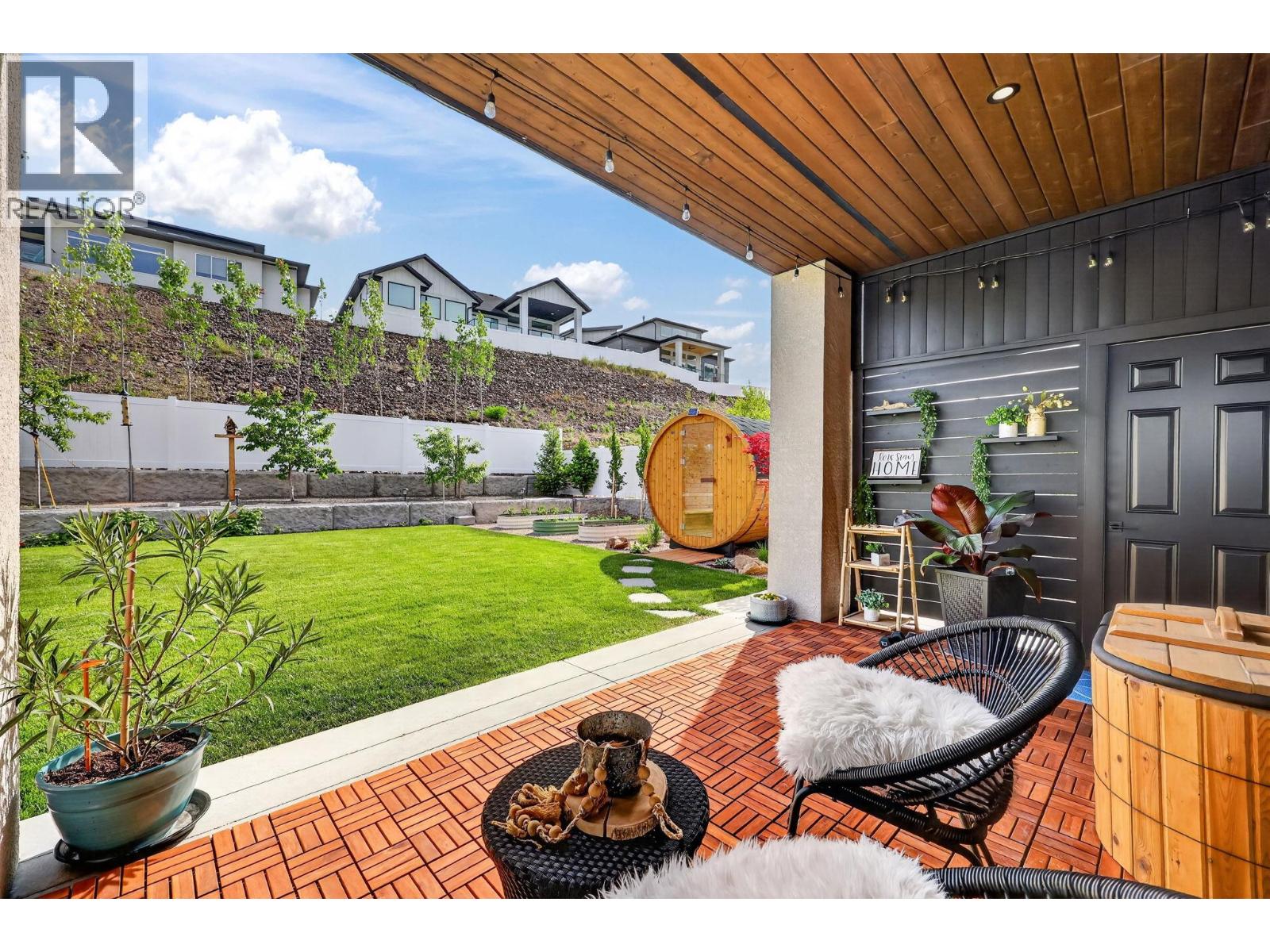 2759 Canyon Crest Drive