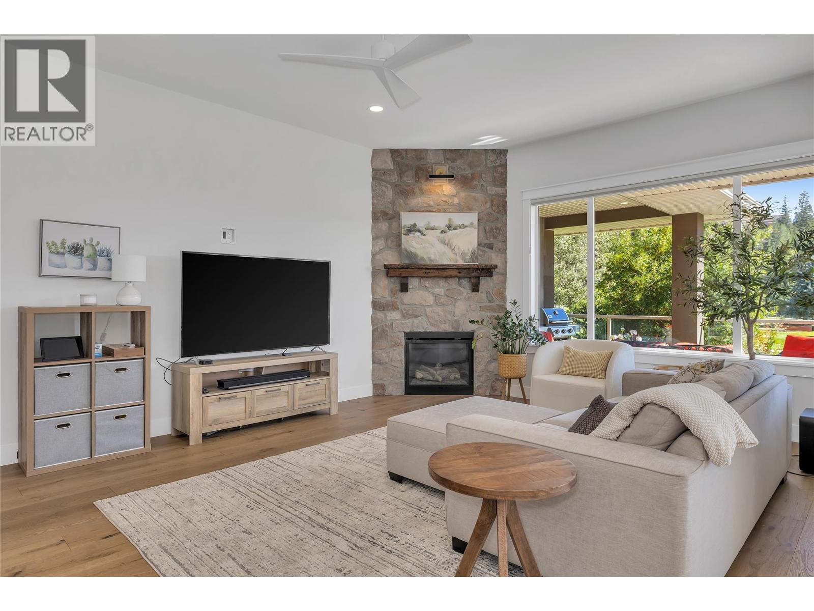 2562 Tuscany Drive
