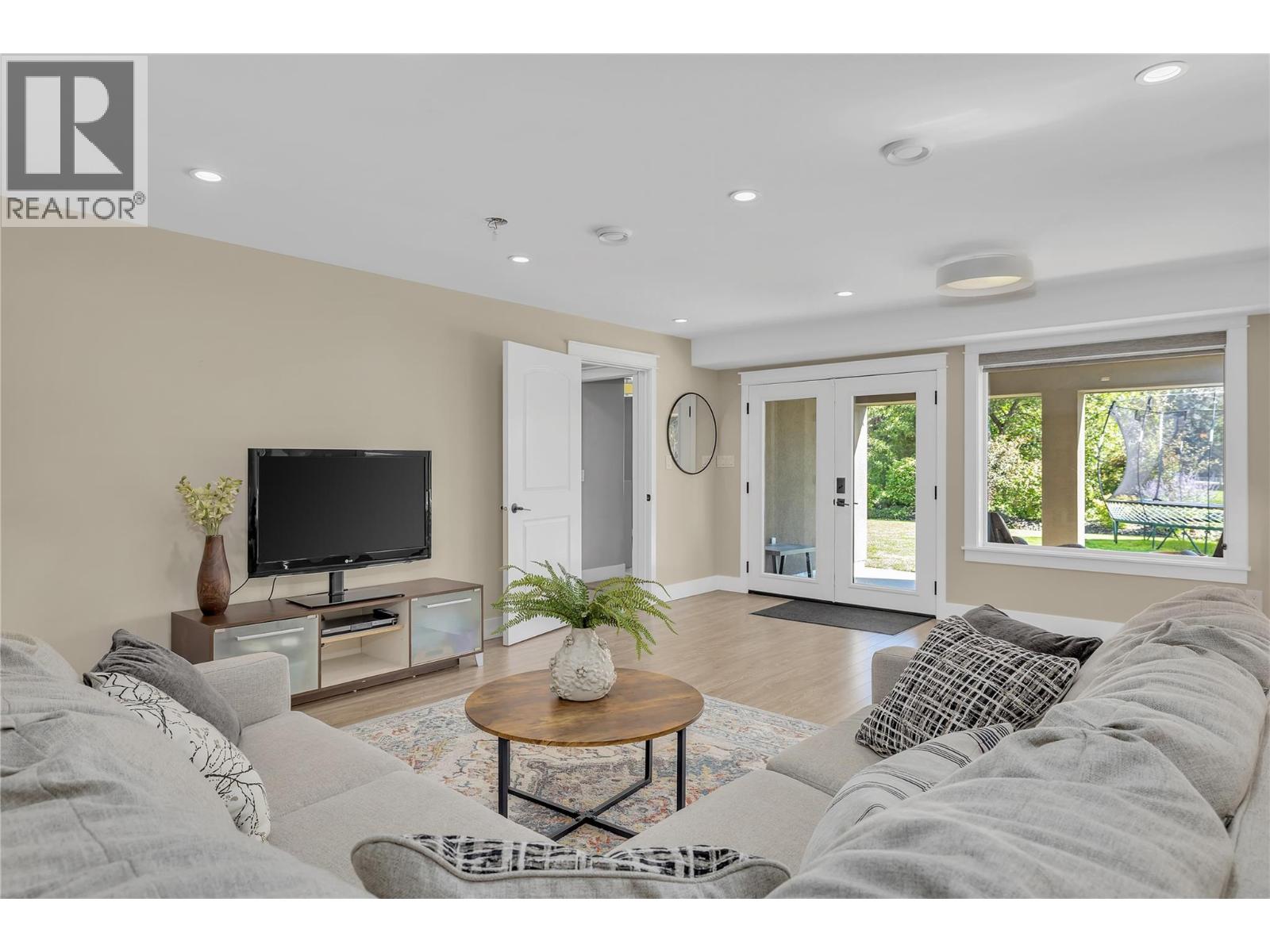 2562 Tuscany Drive