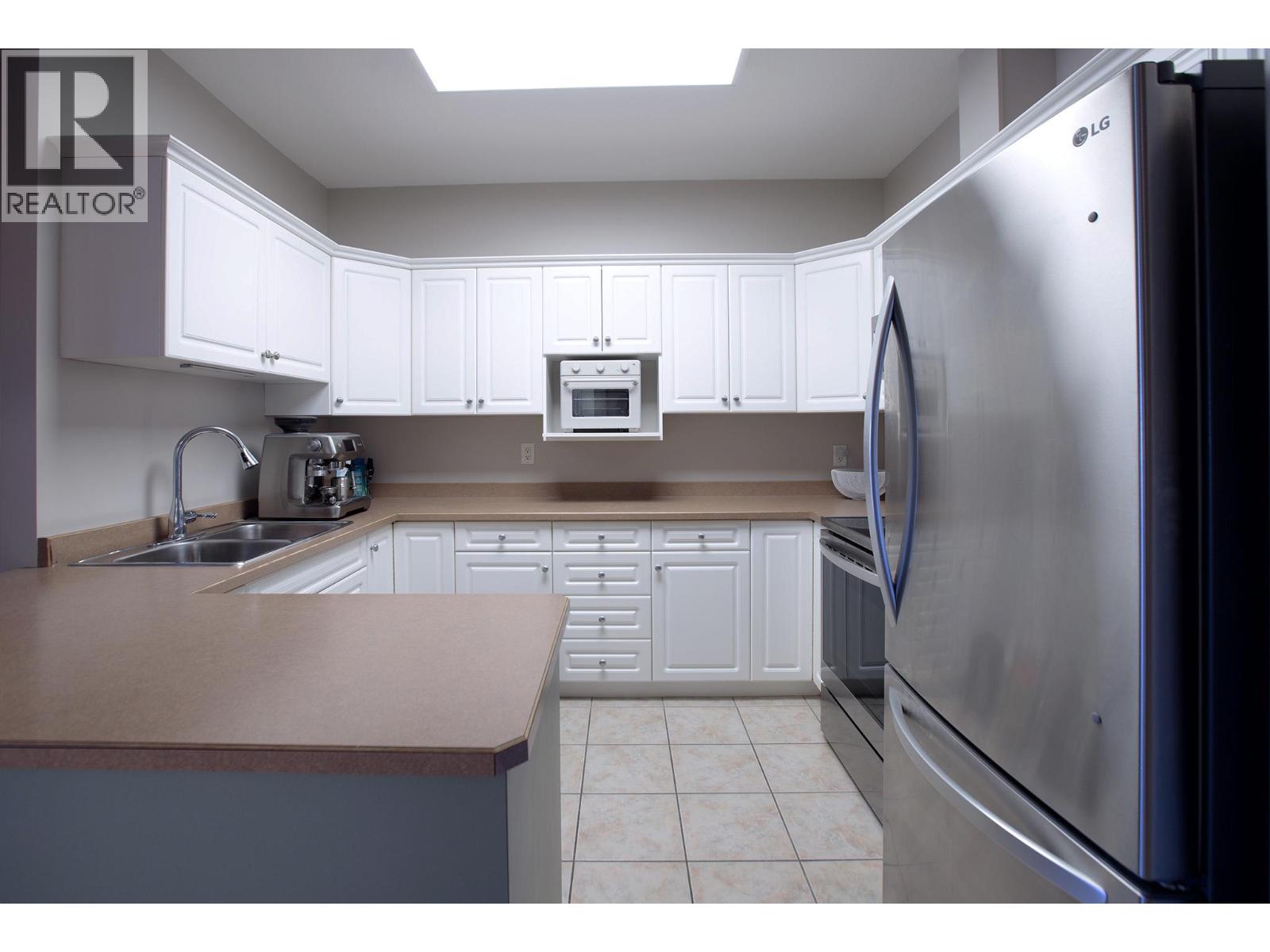 2300 Benvoulin Road Unit# 211