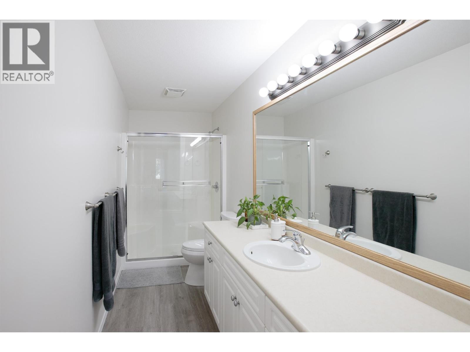 2300 Benvoulin Road Unit# 211