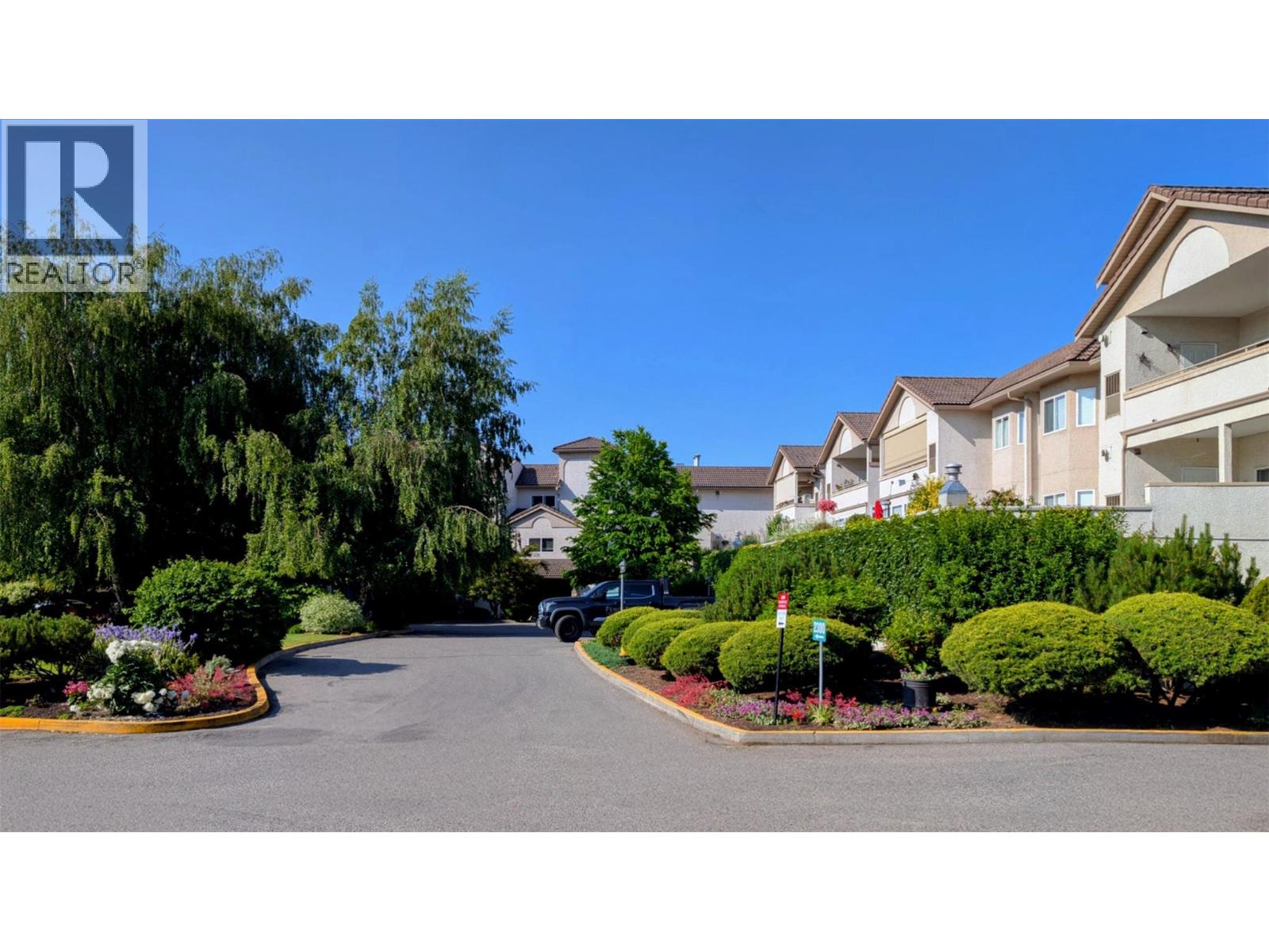 2300 Benvoulin Road Unit# 211