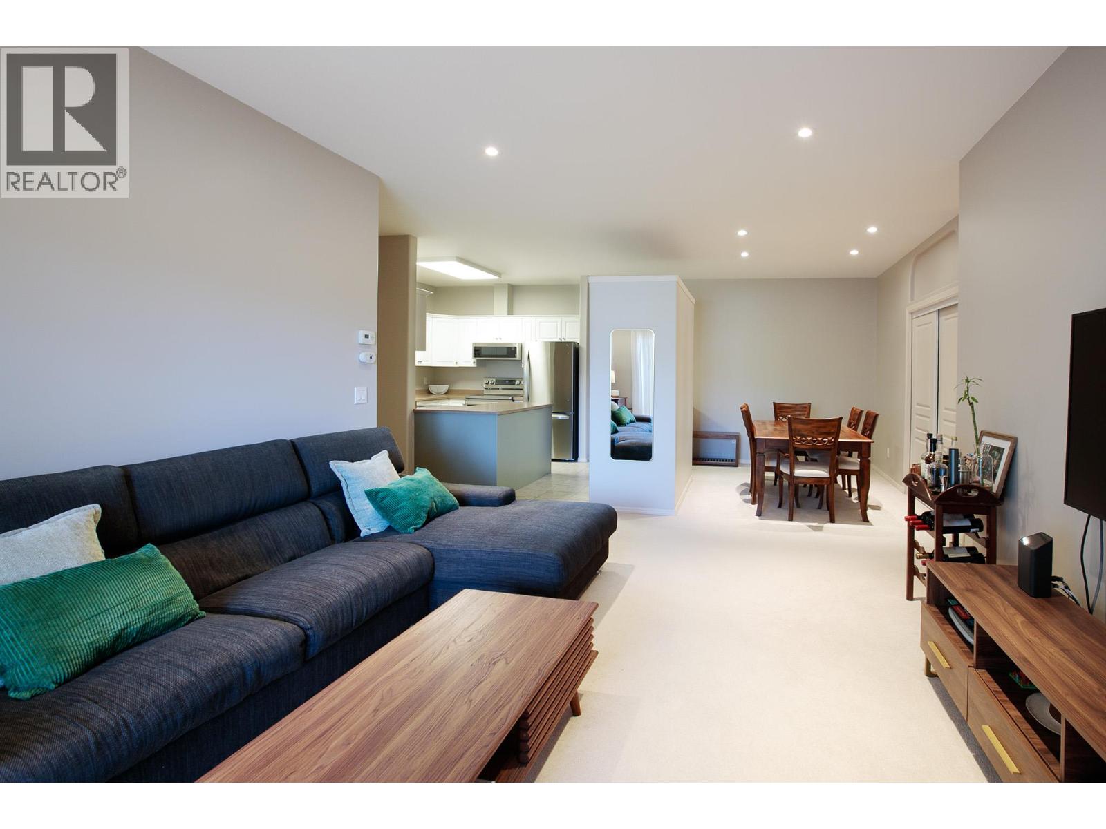 2300 Benvoulin Road Unit# 211