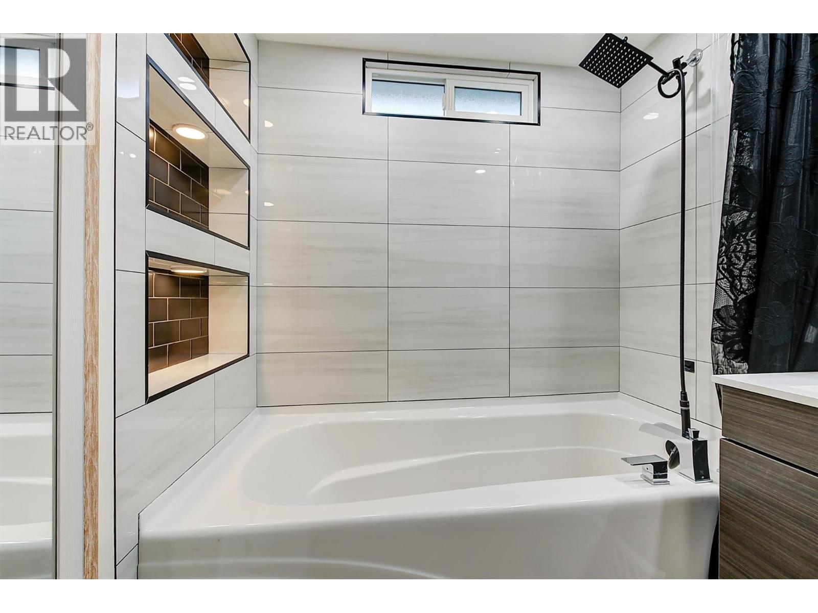 2065 Boucherie Road Unit# 41
