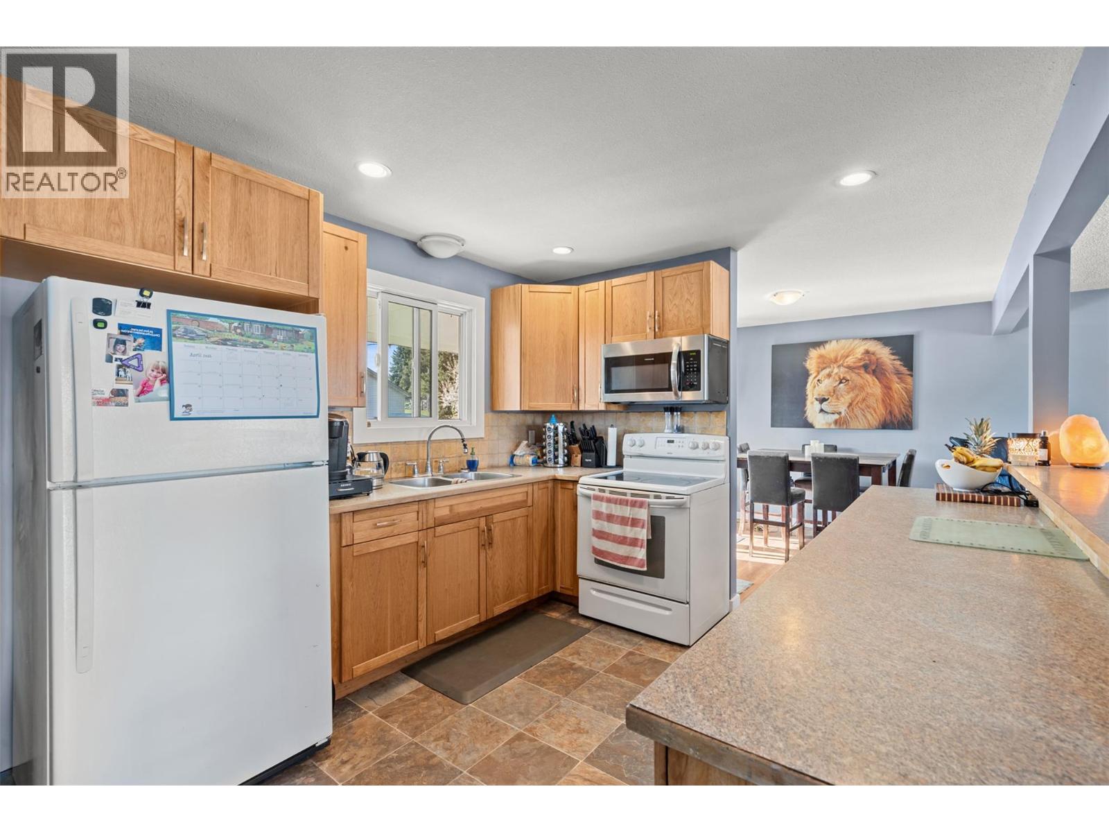 10058 Kel Vern Crescent